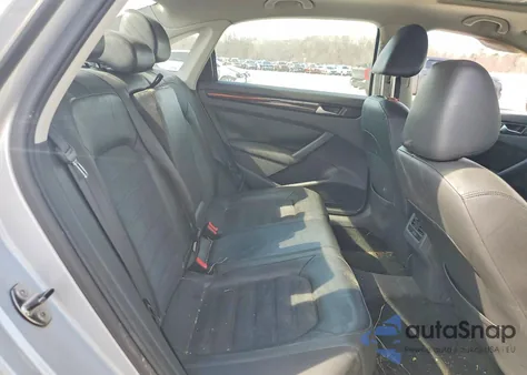 2014 Volkswagen Passat Sel z USA, uszkodzony, nr VIN 1VWCS7A35EC025021